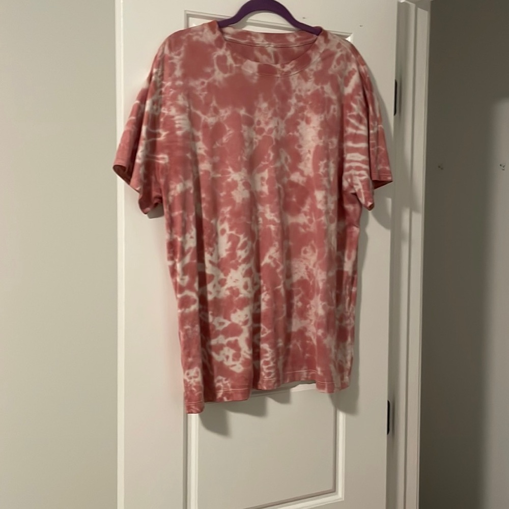 12/14 Lululemon All Yours Tee